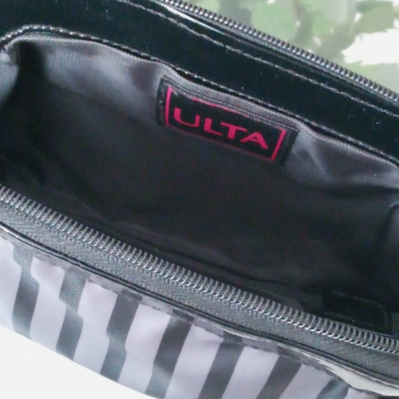 Ulta Make-up Case/Clutch - Picture 5 of 7